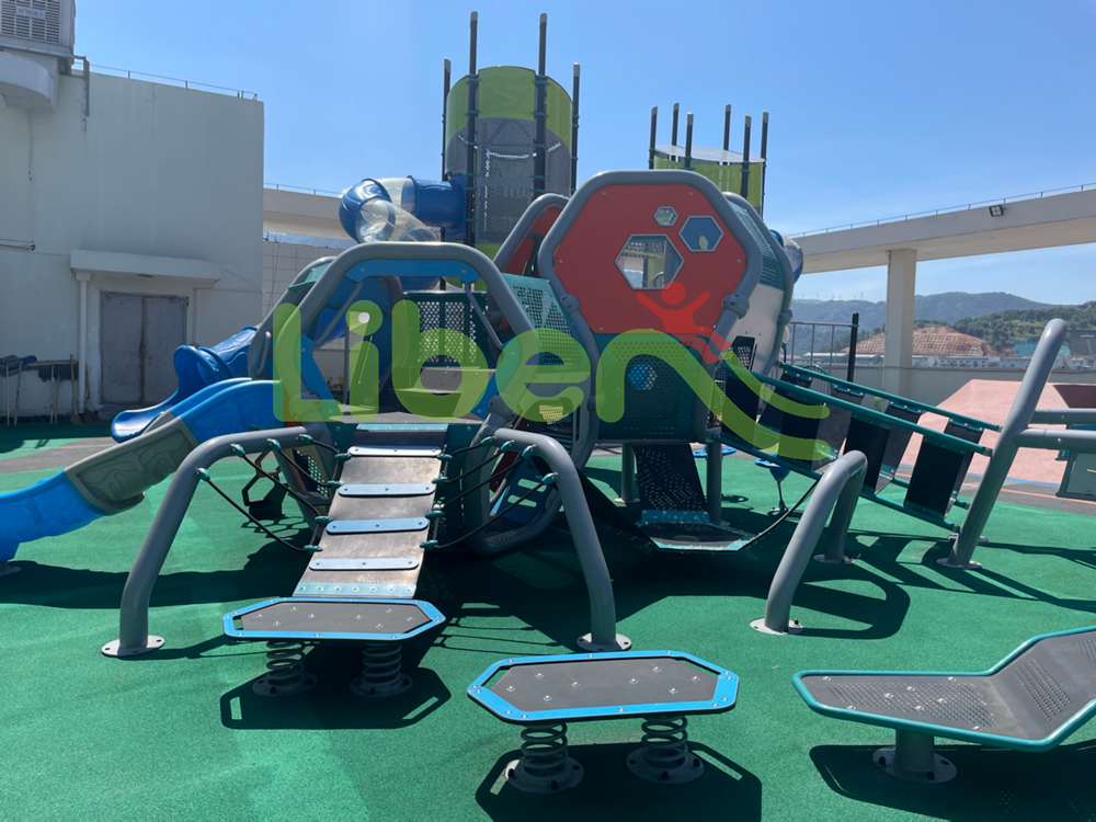 無(wú)動(dòng)力游樂(lè)設(shè)施